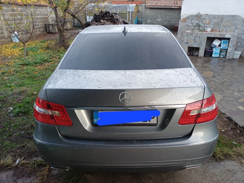 Mercedes-Benz E 220 Avangard, снимка 3 - Автомобили и джипове - 53450852