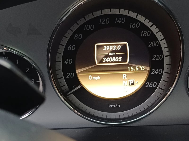 Mercedes-Benz E 220 Avangard, снимка 5 - Автомобили и джипове - 53450852