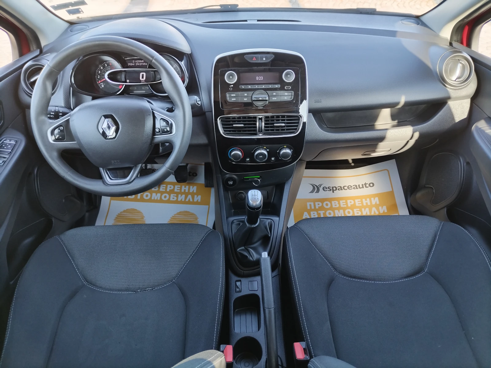 Renault Clio 0.9Tce/75к.с Life - изображение 8