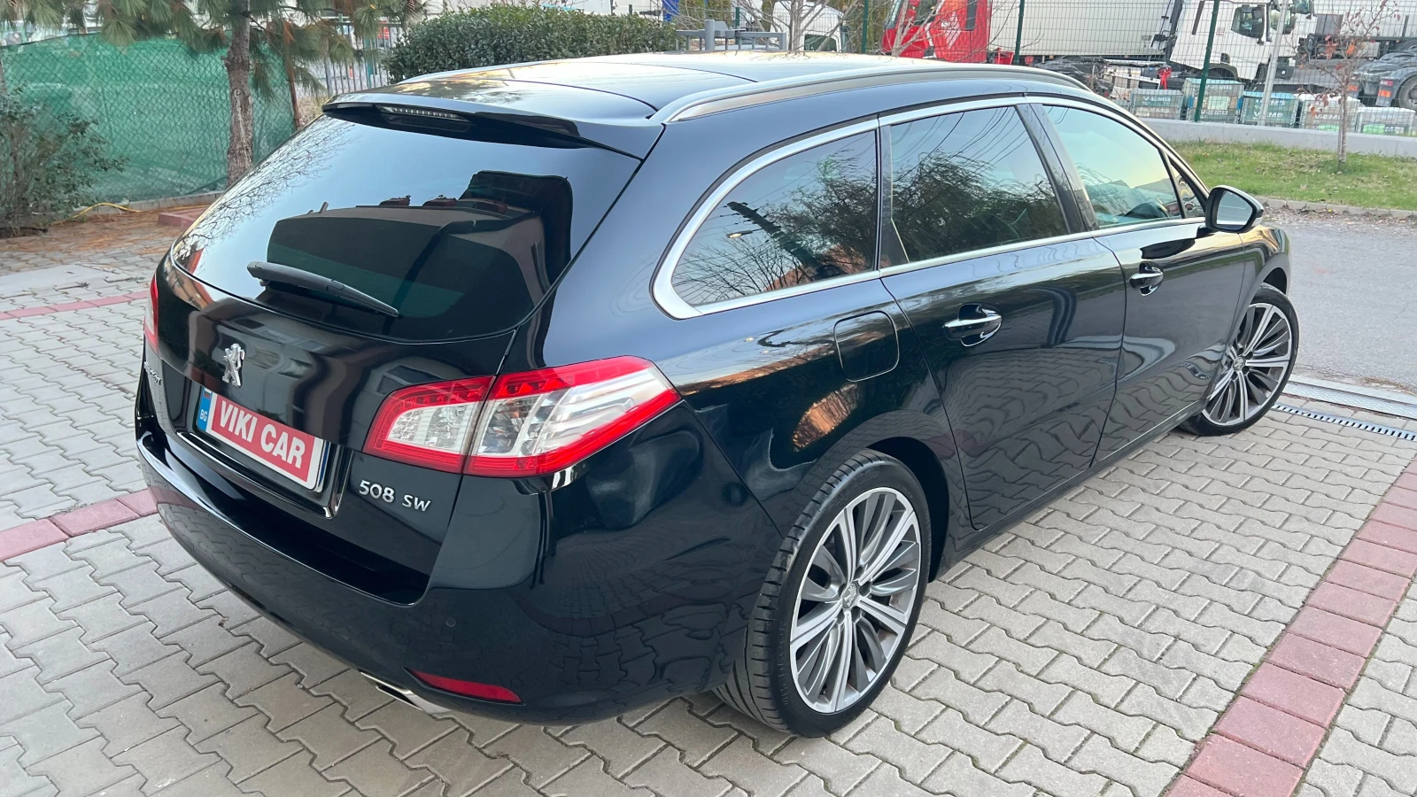 Peugeot 508 2.2HDI FELINE-GT LINE SW - изображение 2