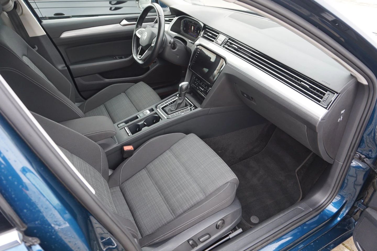 VW Passat VW Passat Var. Business 2.0 TDI SCR DSG - изображение 6