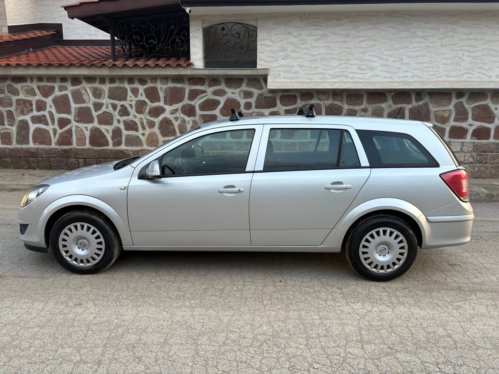 Opel Astra 1.6 - изображение 2