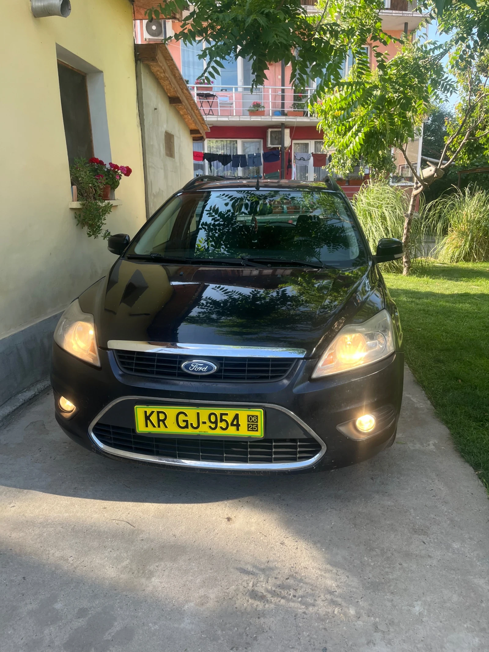 Ford Focus 1, 6i Ghia - изображение 2