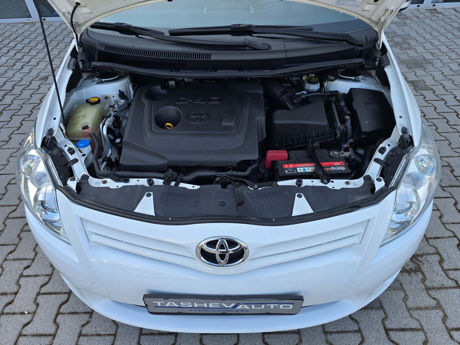 Toyota Auris D-4D !! FACELIFT !! - изображение 6