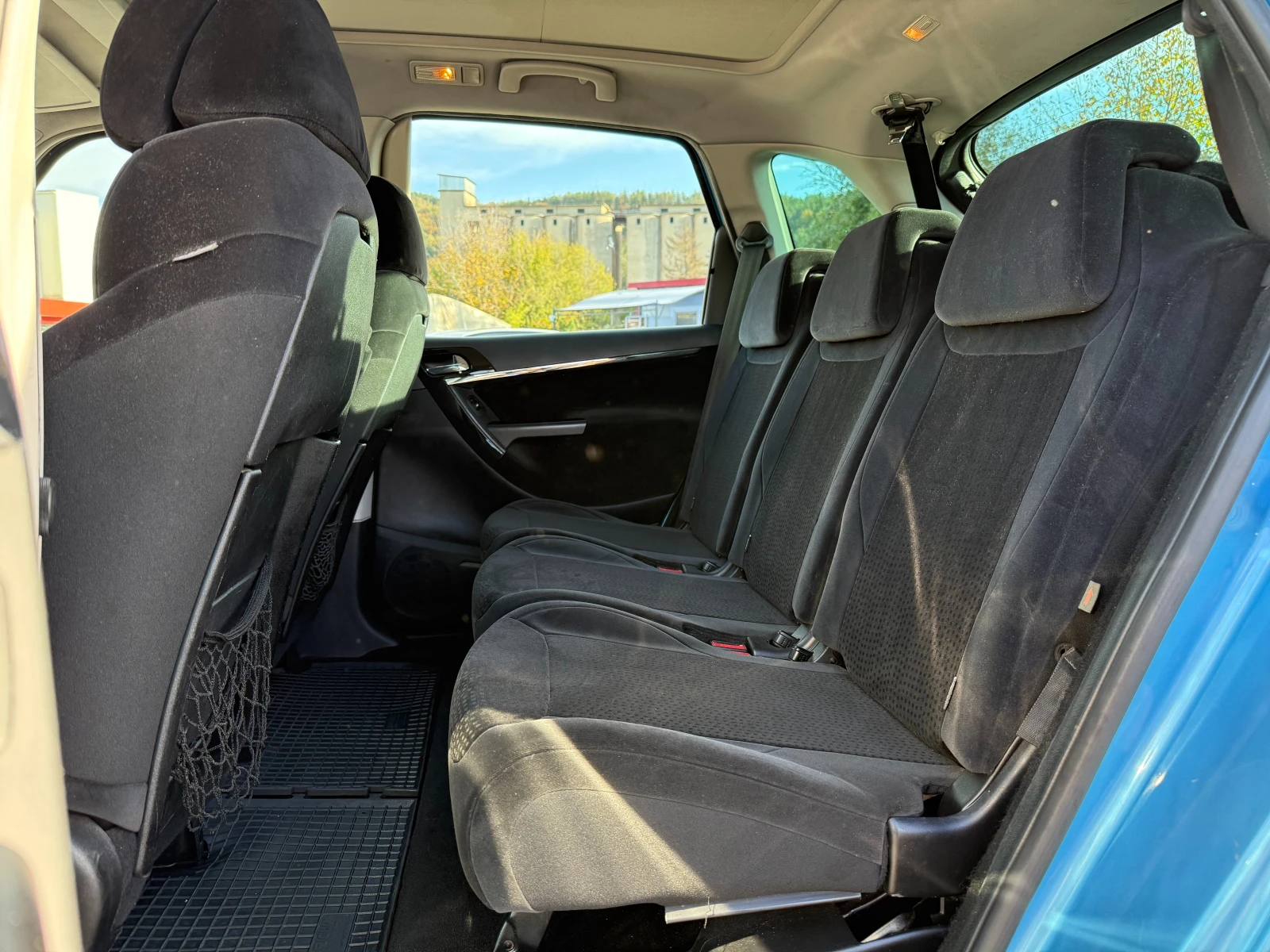 Citroen C4 Picasso 2.0HDI-Exkluzive-автоматик-парктроник-климатроник - изображение 10