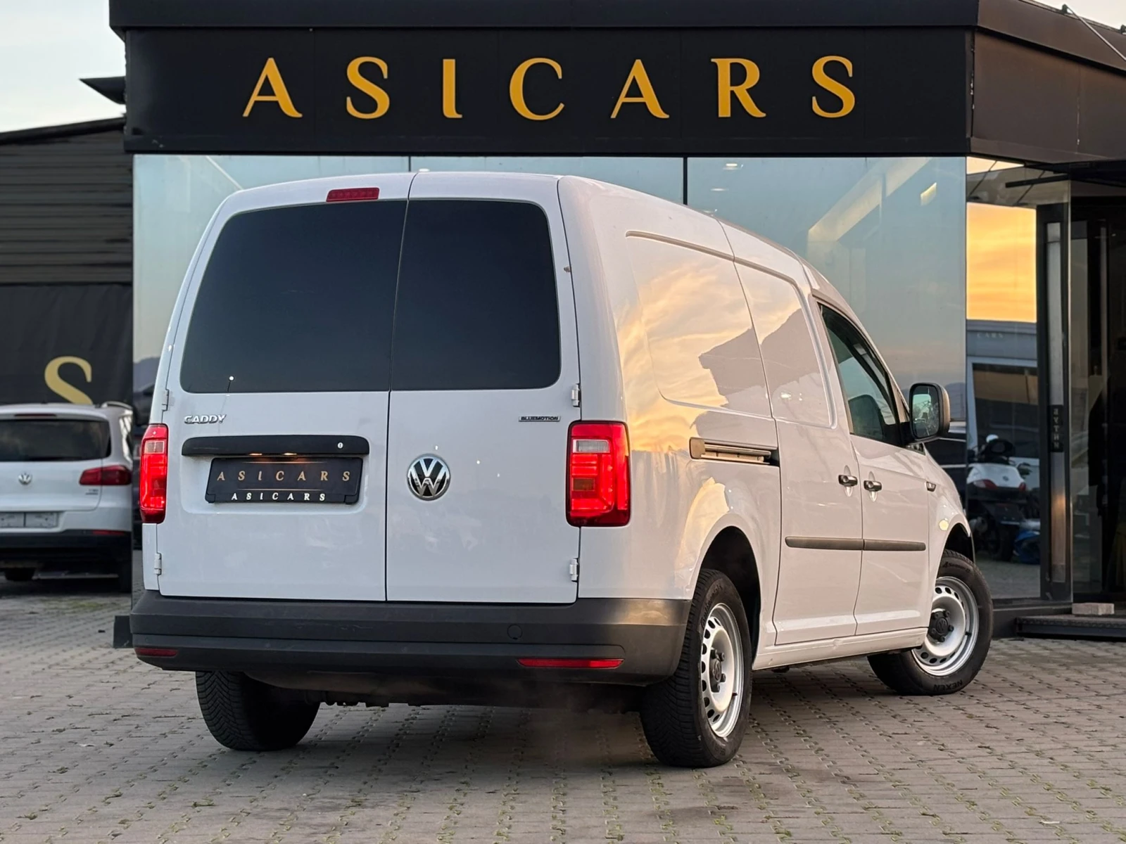 VW Caddy / 1.4I / METAN / TOP / - изображение 5