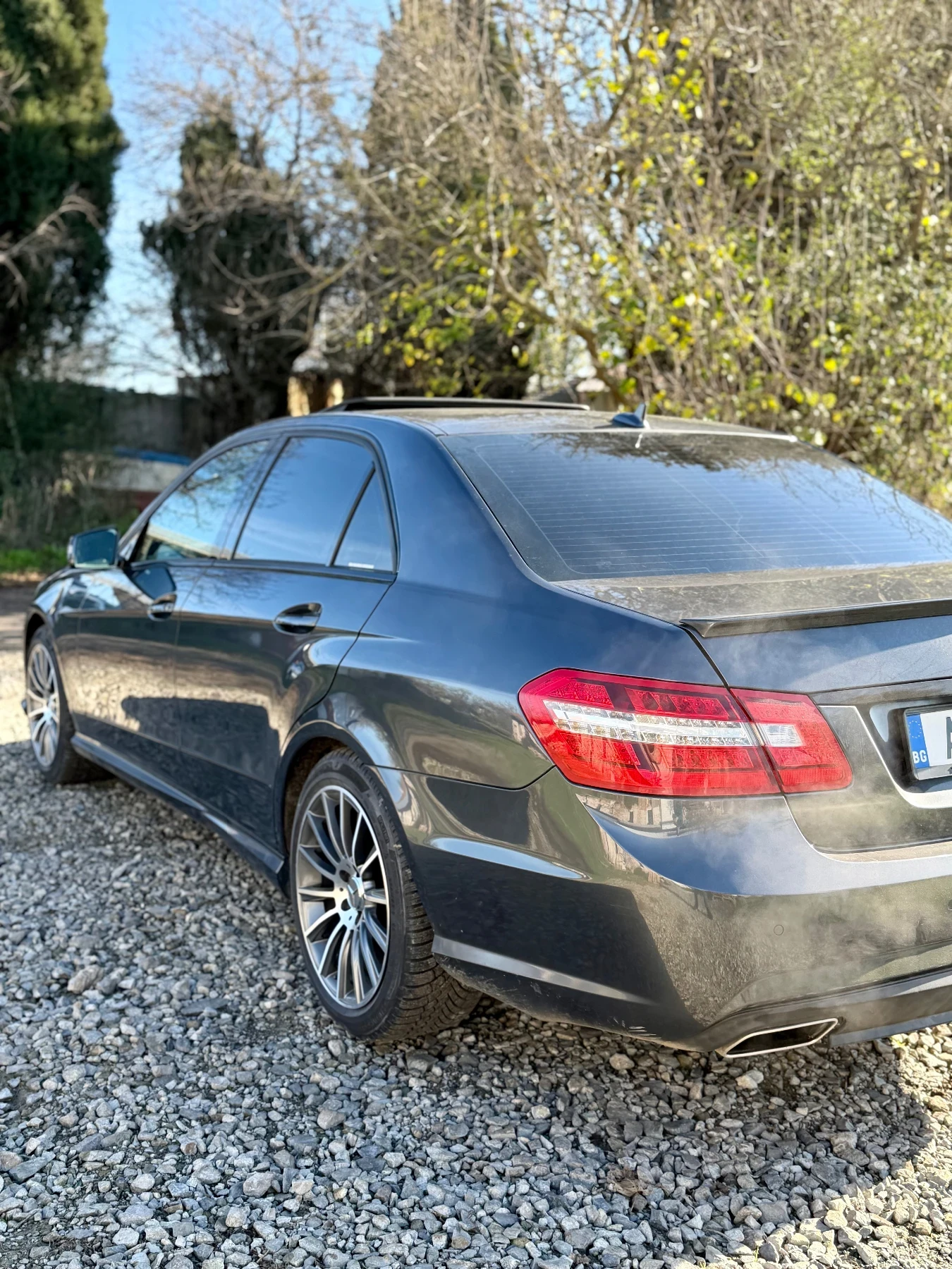 Mercedes-Benz E 500 E500* ГАЗ* 4х4 - изображение 4