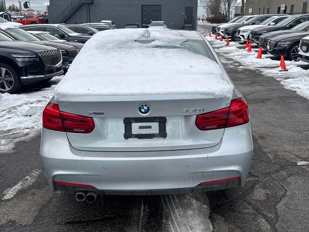 BMW 330 М * 330i xDrive * CARFAX * ФИНАНСИРАНЕ - изображение 4