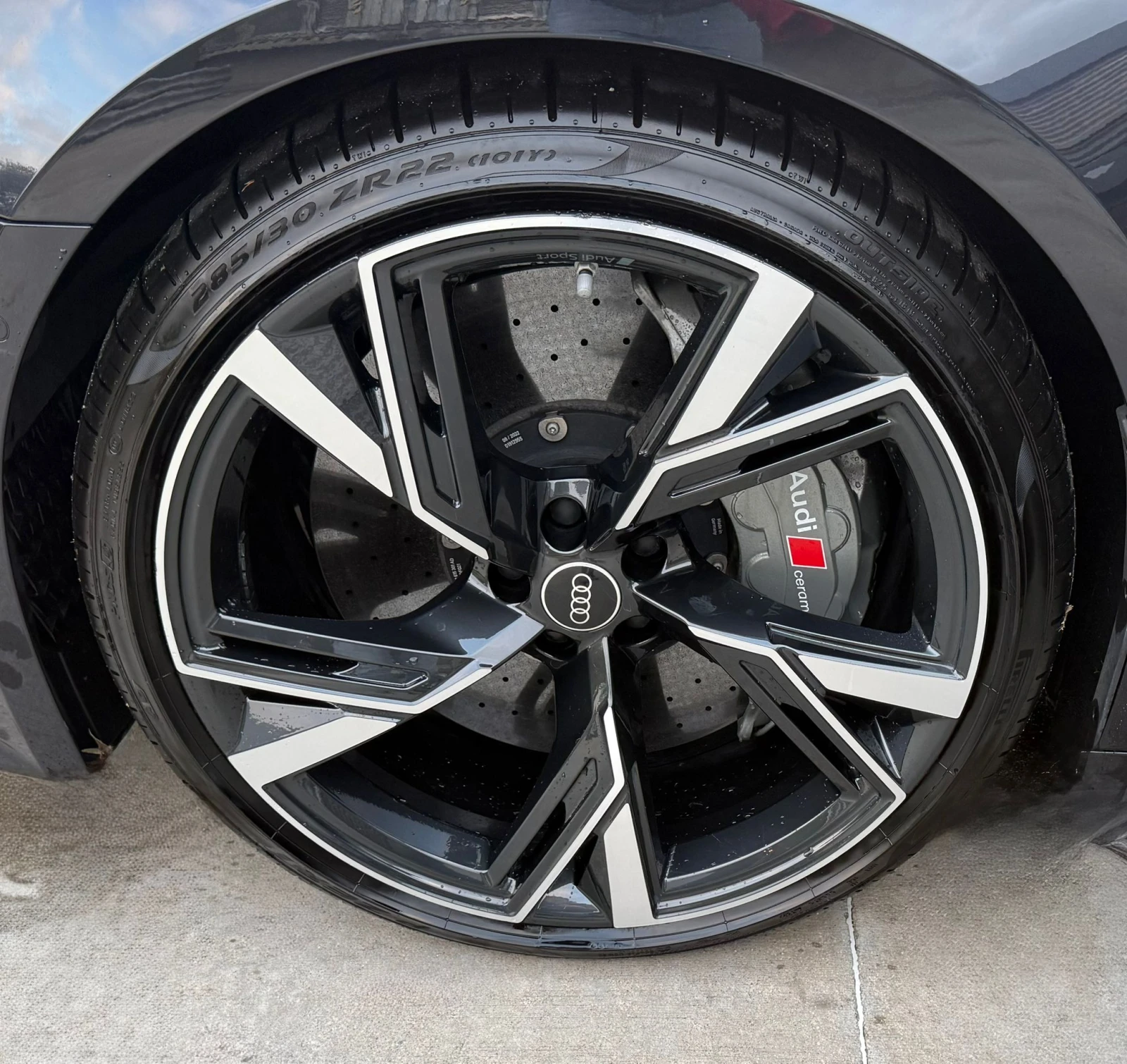 Audi Rs6 EXCLUSIVE/Ceramic/B&O/Matrix/360* /TV/78 хил.км.!! - изображение 7