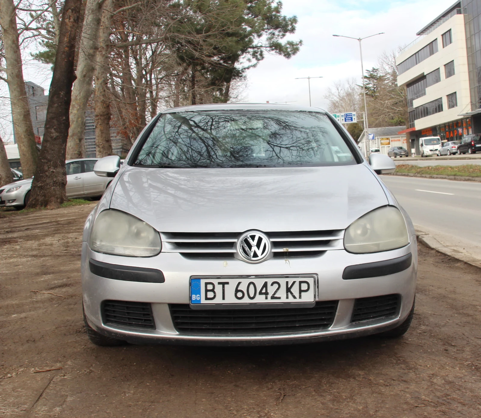 VW Golf V 1.9 TDI  105 Hp С РЕГИСТРАЦИЯ   - изображение 2