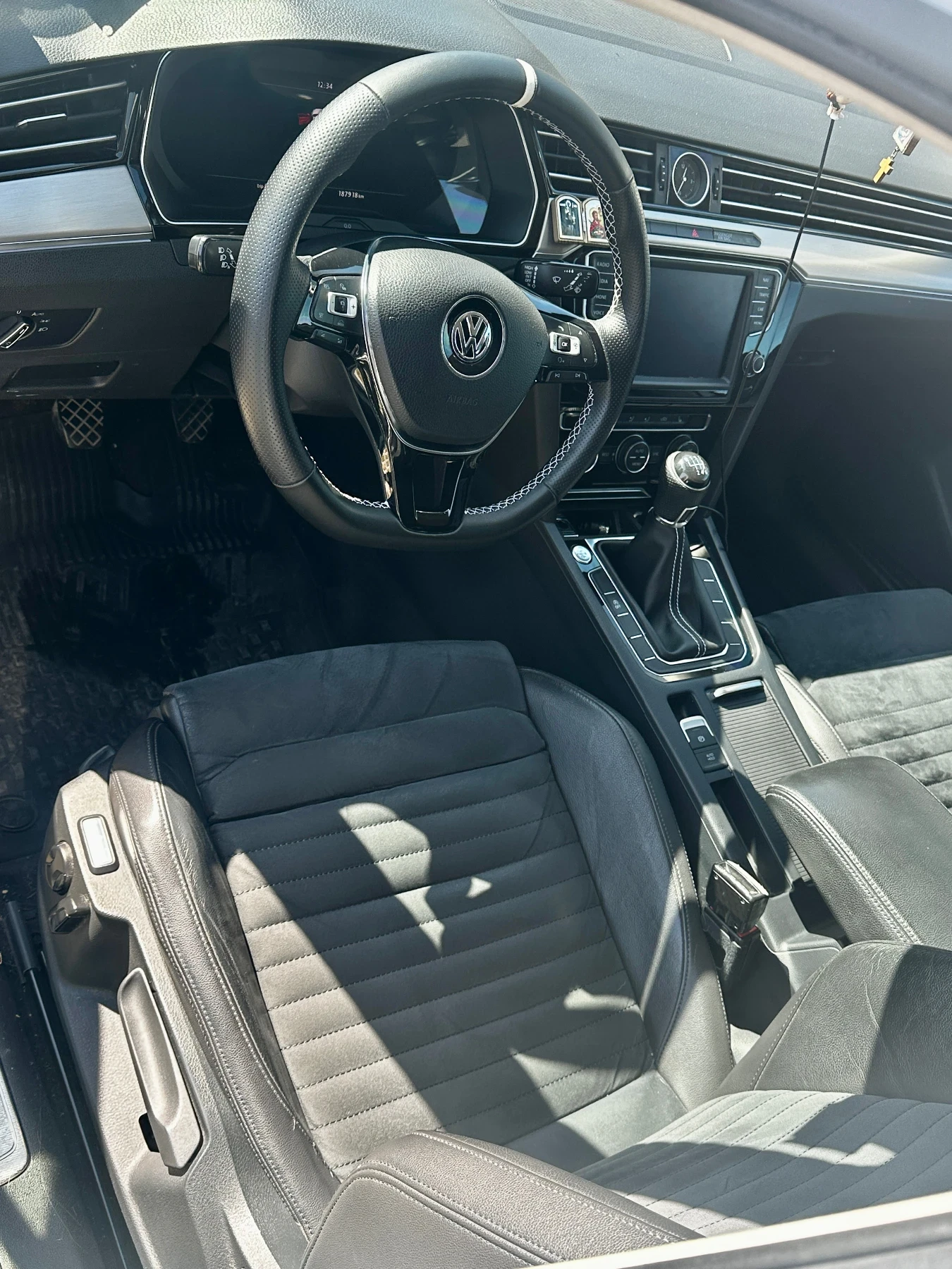 VW Passat R Line, снимка 10 - Автомобили и джипове - 53840692