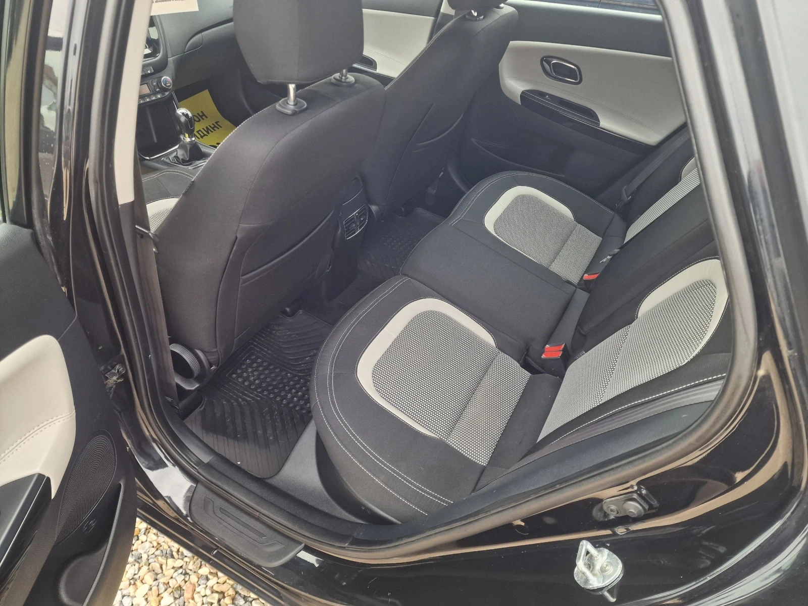 Kia Ceed 1.6-128-NAVIGACIA, снимка 11 - Автомобили и джипове - 54225900