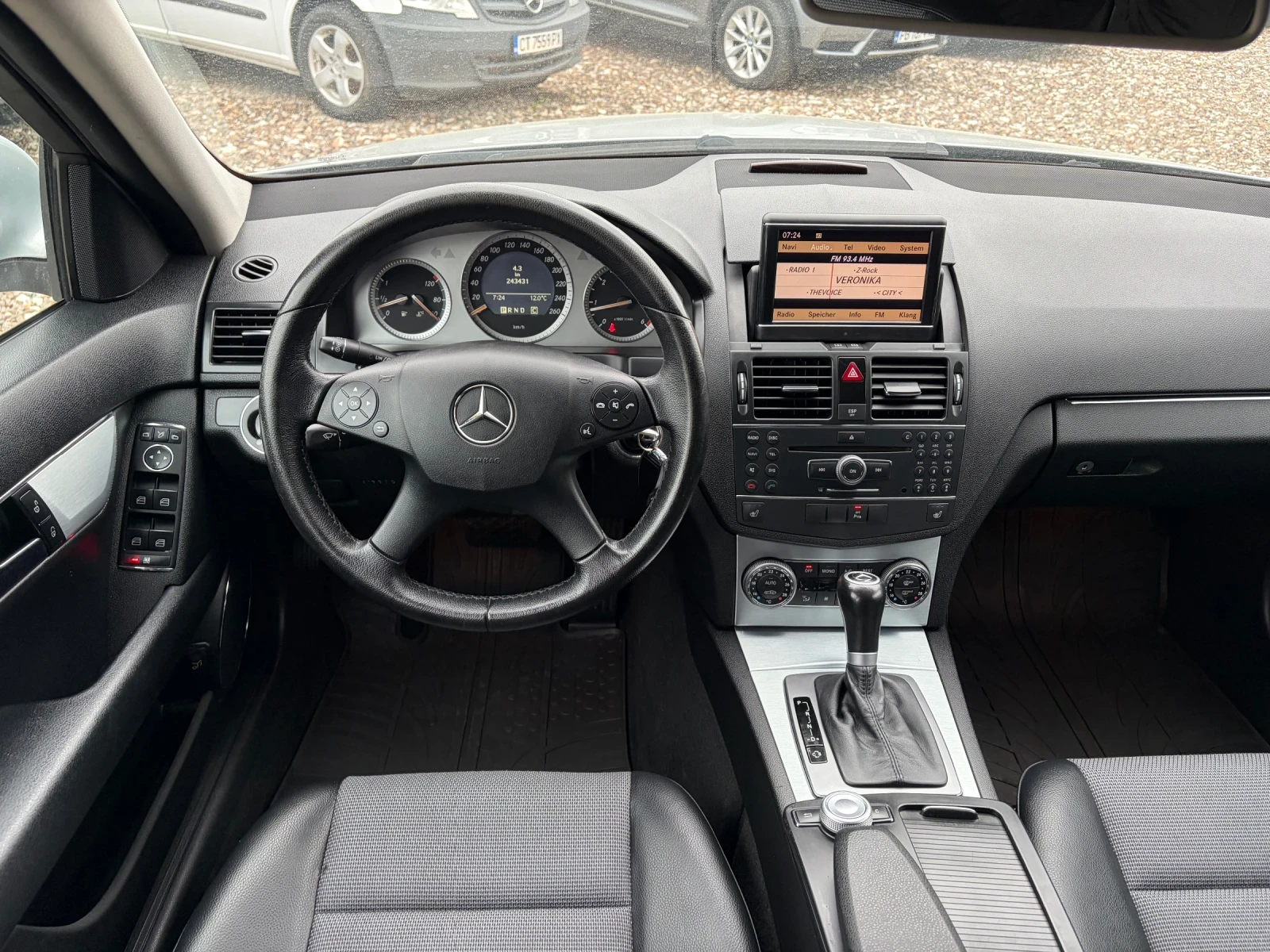 Mercedes-Benz C 320 3.2 CDI NAVI, снимка 3 - Автомобили и джипове - 54367502
