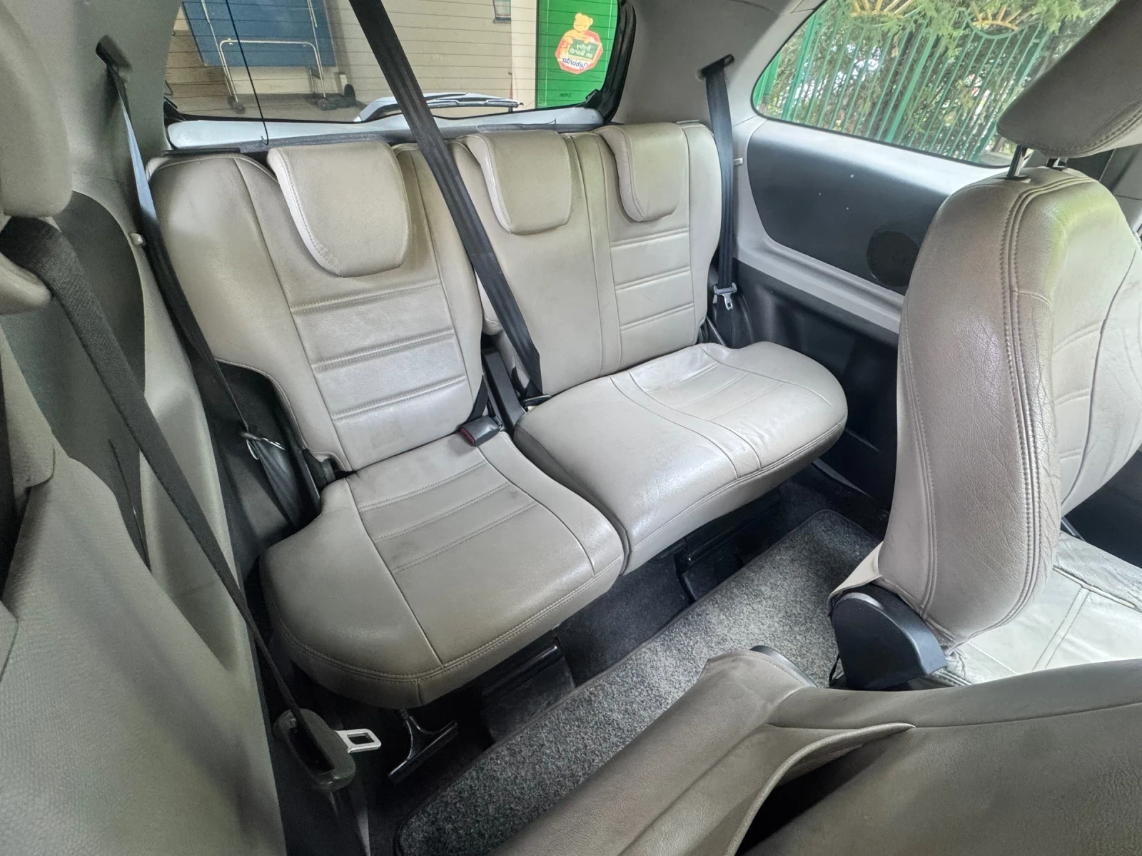 Toyota Yaris 1.3, снимка 2 - Автомобили и джипове - 54387030