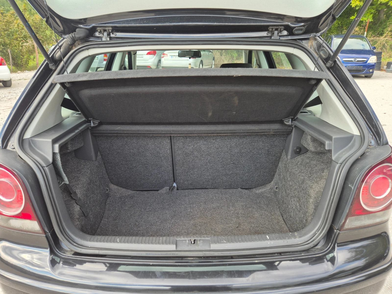 VW Polo 1.2/146хил, снимка 16 - Автомобили и джипове - 54427784