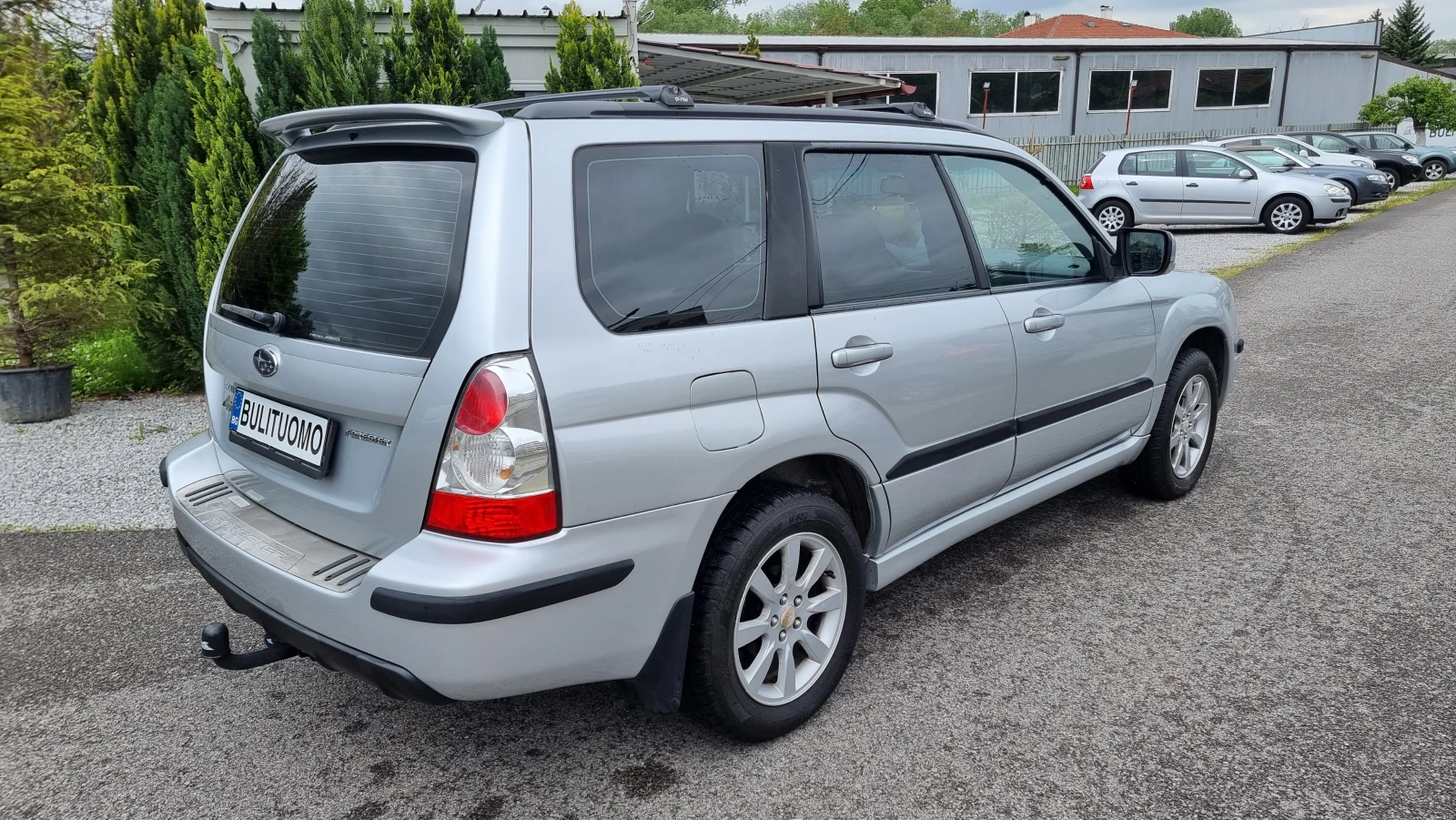 Subaru Forester 2.0GAS AUTOMATIC 4x4, снимка 4 - Автомобили и джипове - 54641420