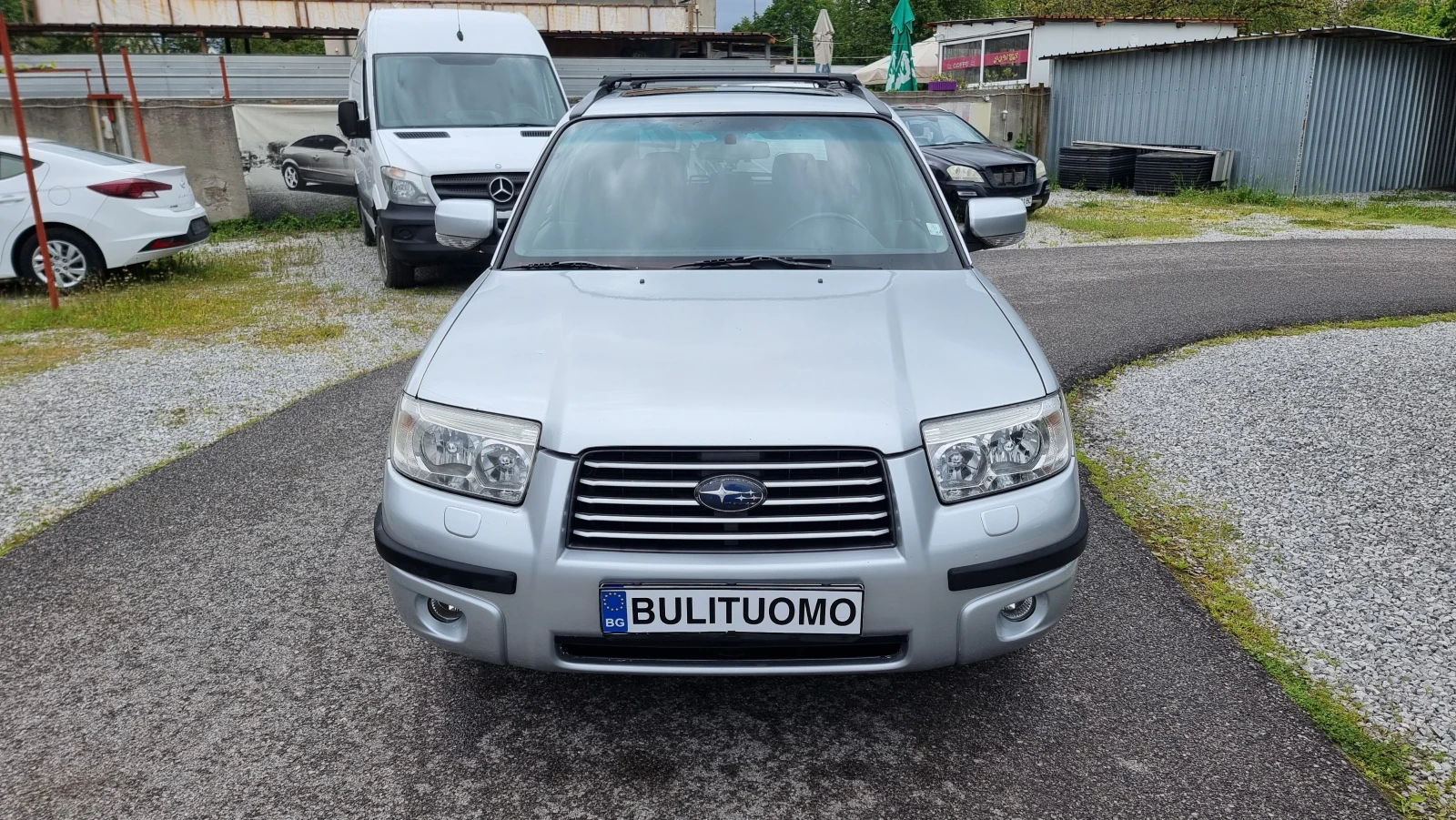 Subaru Forester 2.0GAS AUTOMATIC 4x4, снимка 2 - Автомобили и джипове - 54641420