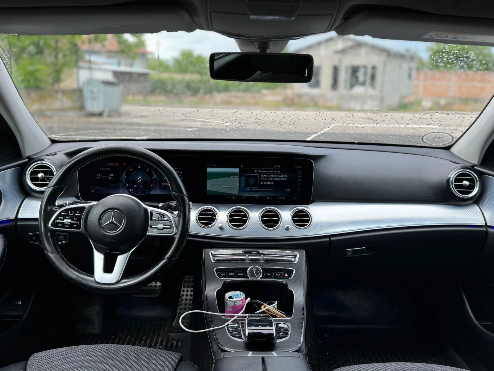 Mercedes-Benz E 220 d FACE* DIGITAL* AMBIENT* CAM, снимка 6 - Автомобили и джипове - 54644851