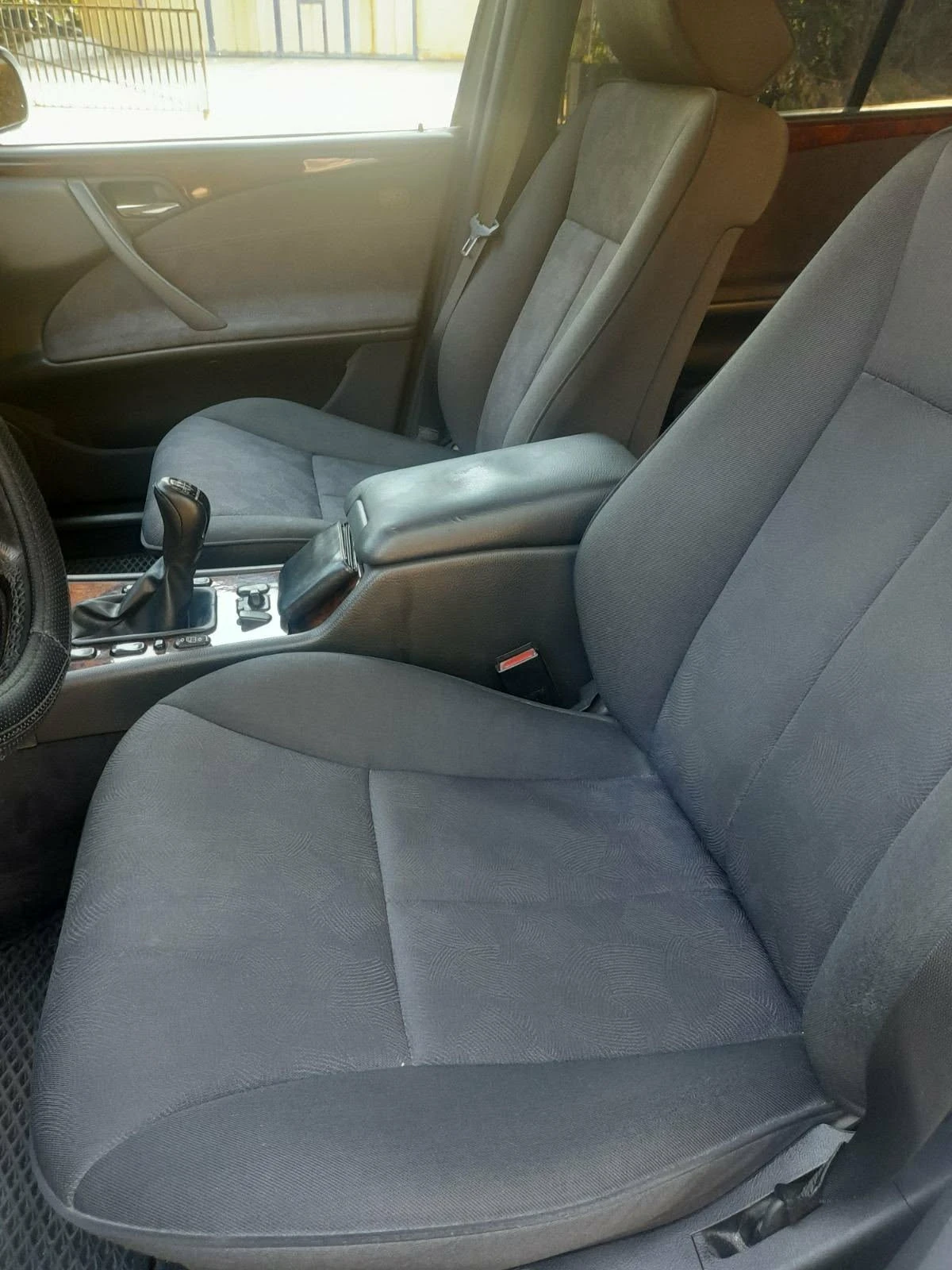 Mercedes-Benz E 270, снимка 5 - Автомобили и джипове - 54649485