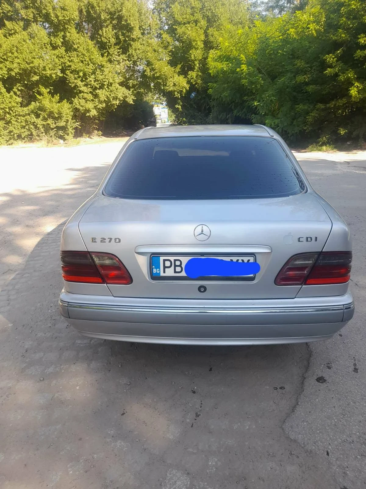 Mercedes-Benz E 270, снимка 4 - Автомобили и джипове - 54649485
