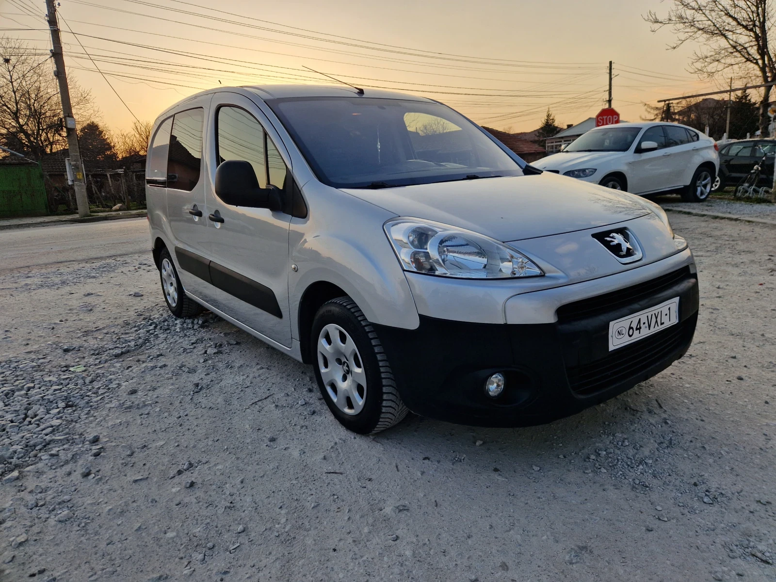 Peugeot Partner 1.6 HDI, снимка 7 - Автомобили и джипове - 54797473