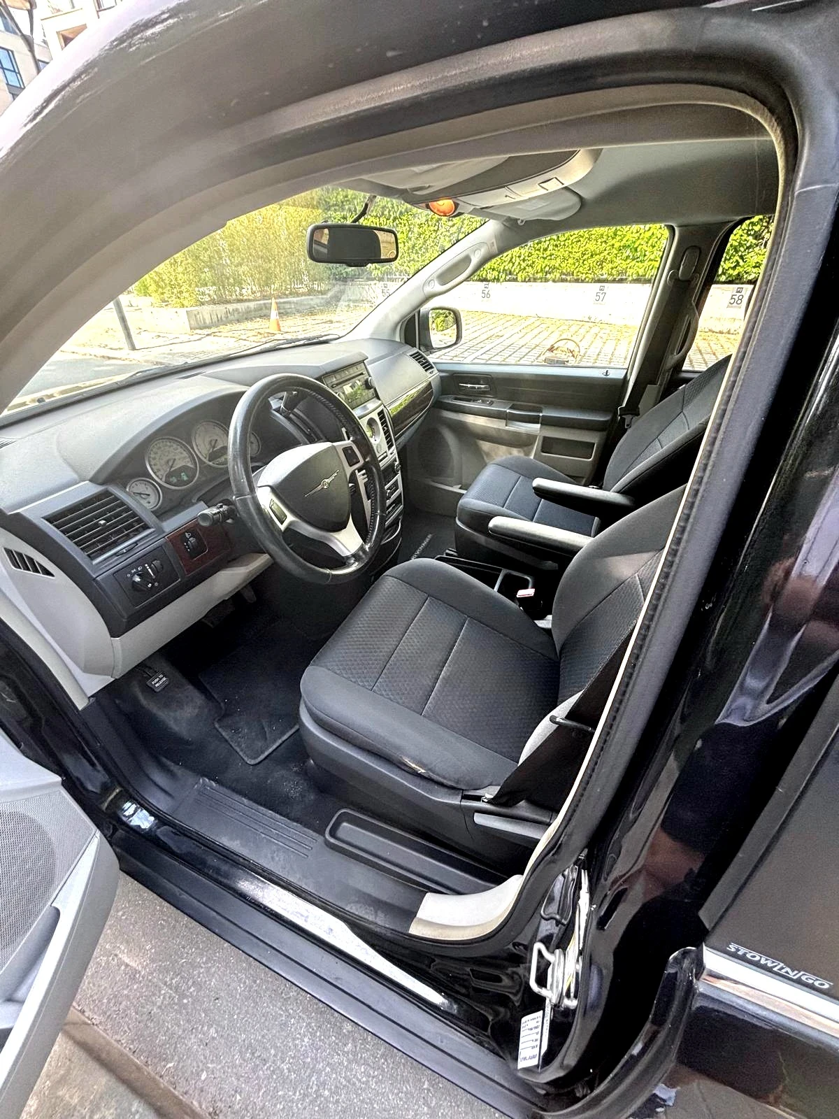 Chrysler Gr.voyager, снимка 5 - Автомобили и джипове - 54808254
