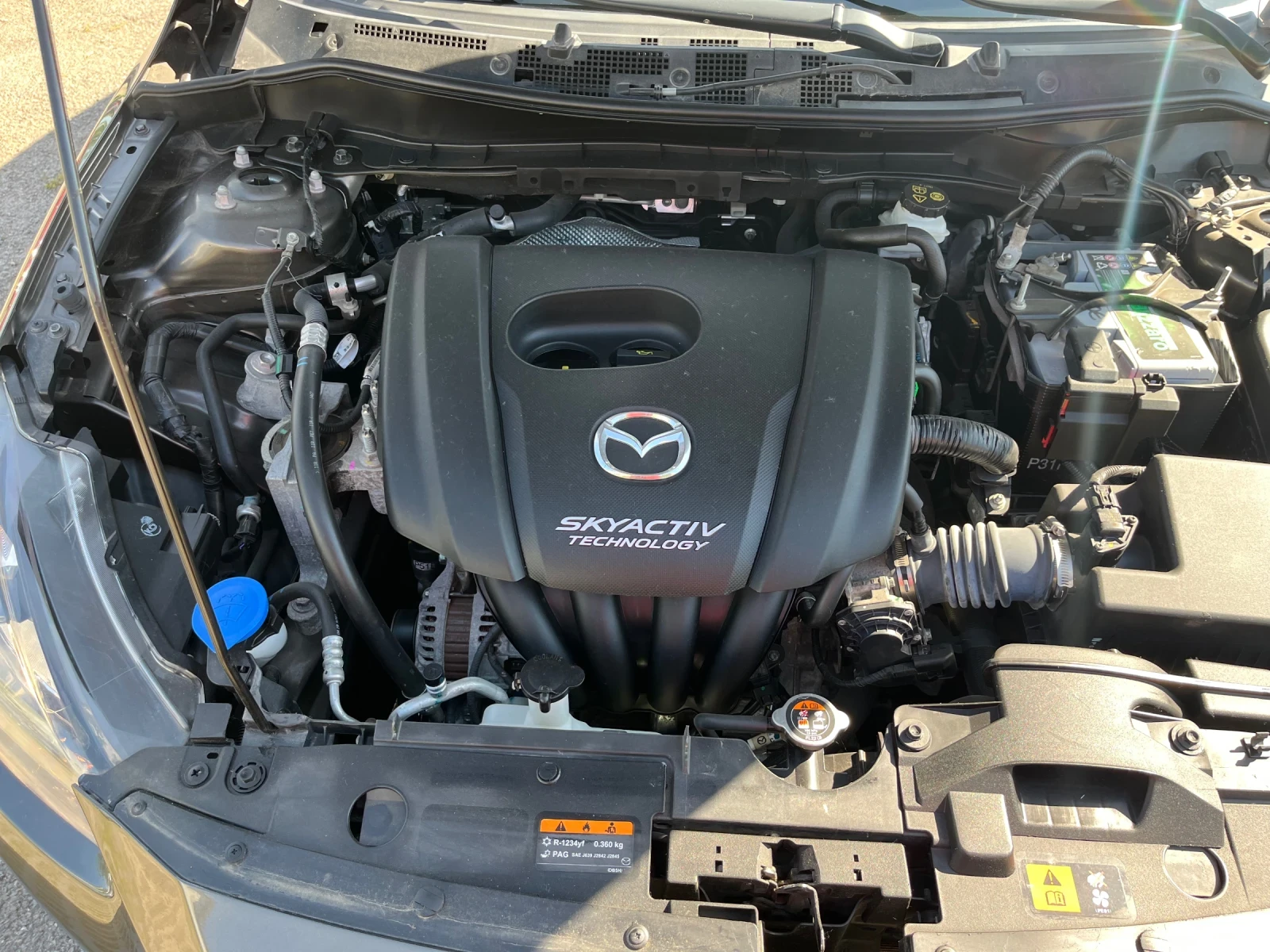 Mazda 2 1.5 SPORT, снимка 13 - Автомобили и джипове - 54823065
