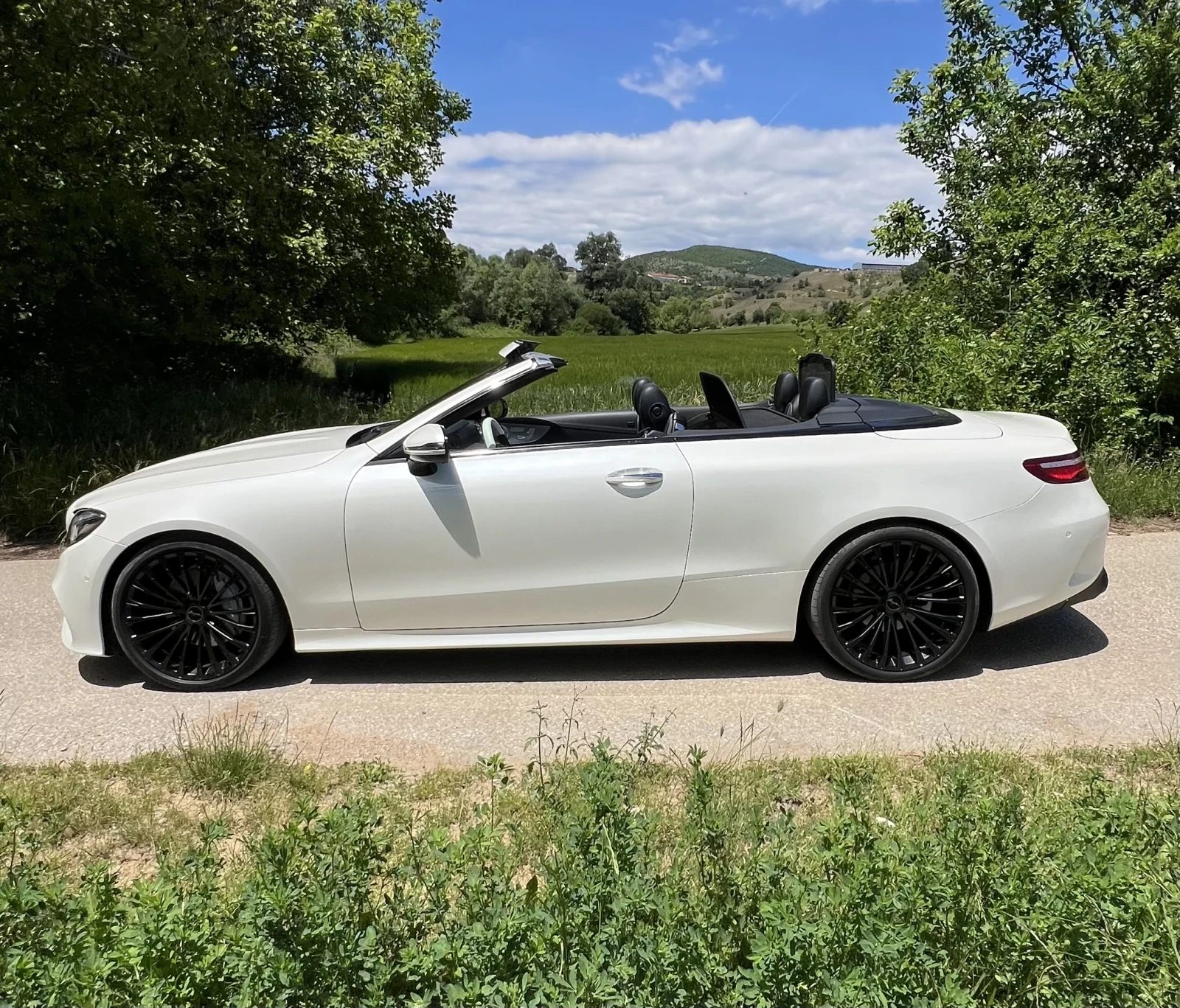 Mercedes-Benz E 220, снимка 9 - Автомобили и джипове - 54929718
