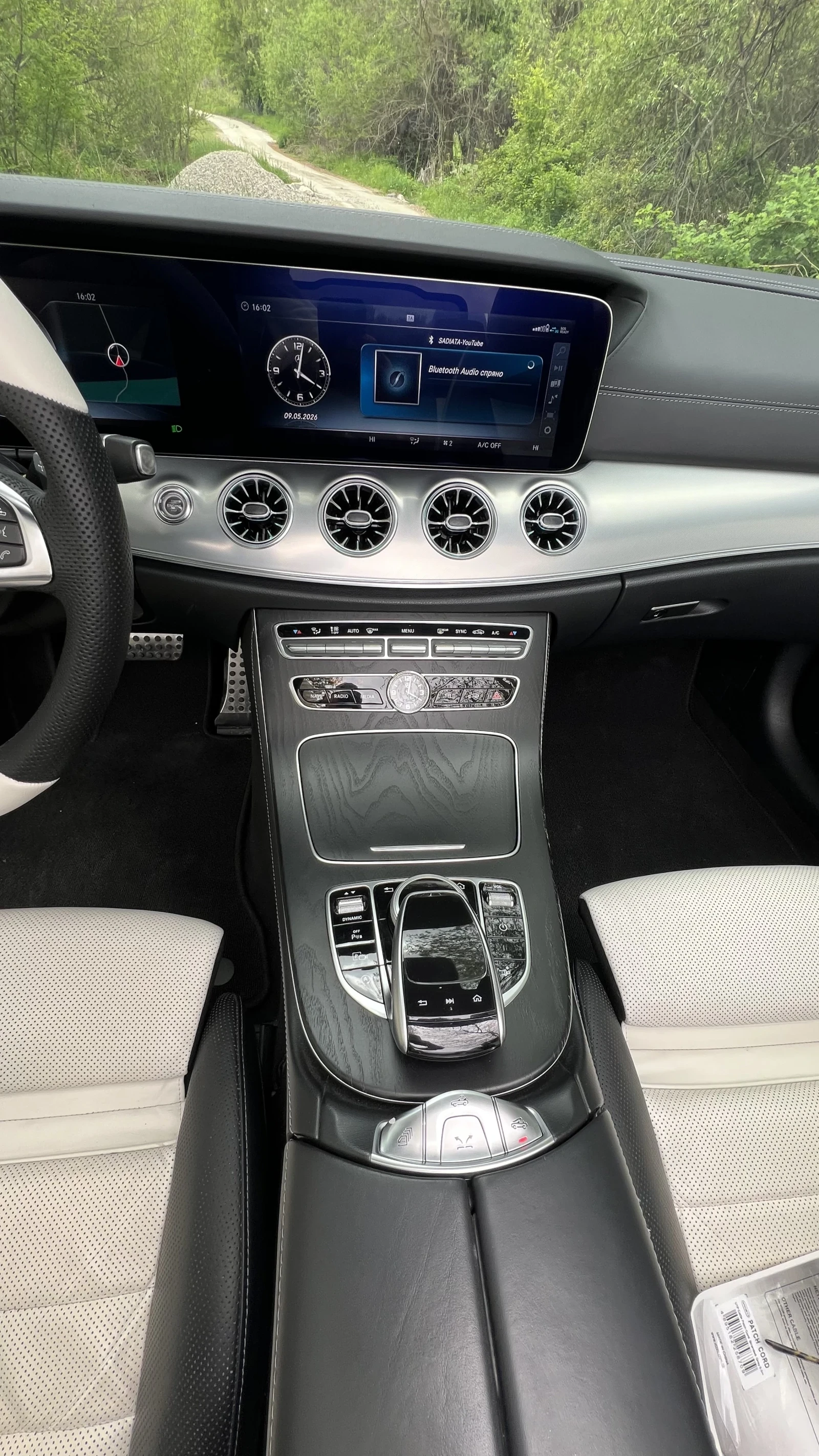 Mercedes-Benz E 220, снимка 13 - Автомобили и джипове - 54929718
