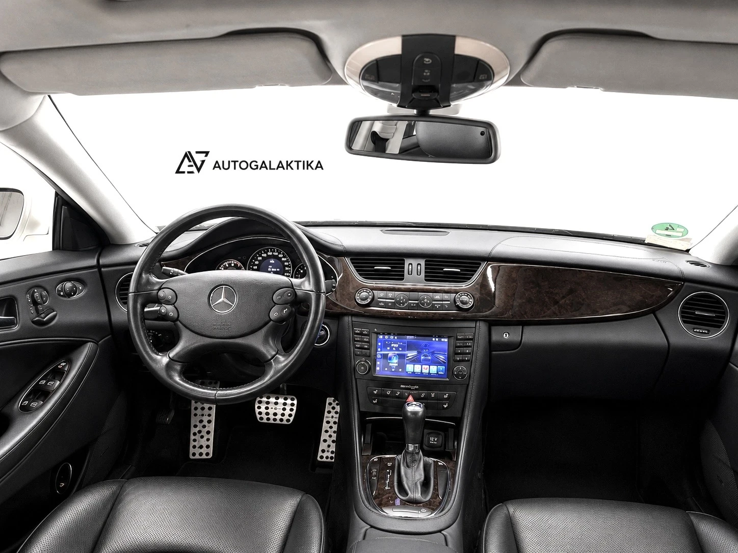 Mercedes-Benz CLS 350 * Всички екстри* Сервизна История* На Пружини, снимка 14 - Автомобили и джипове - 54985149