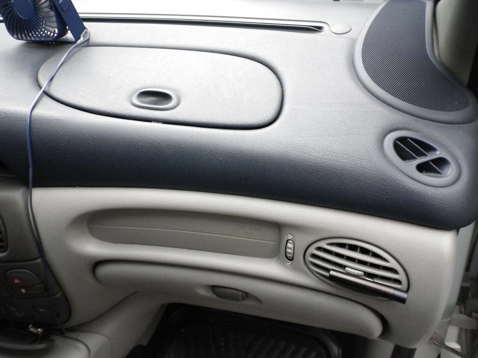Renault Scenic, снимка 15 - Автомобили и джипове - 55110165