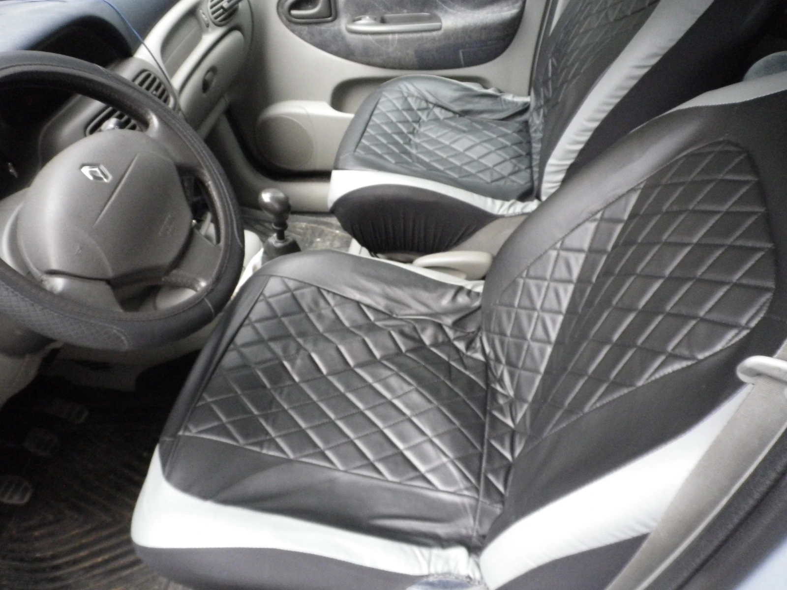 Renault Scenic, снимка 11 - Автомобили и джипове - 55110165