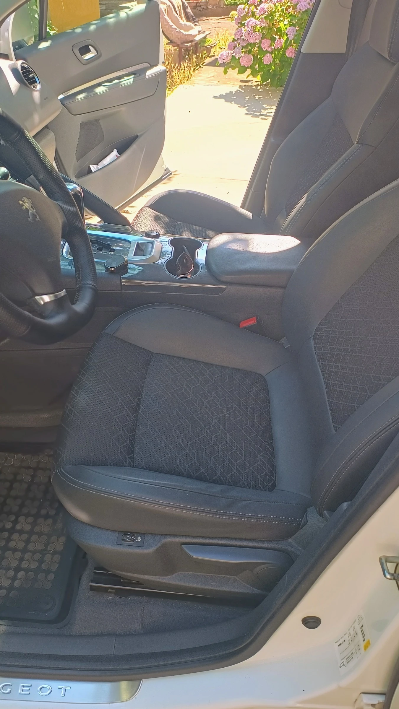 Peugeot 3008 alur, снимка 17 - Автомобили и джипове - 55552033