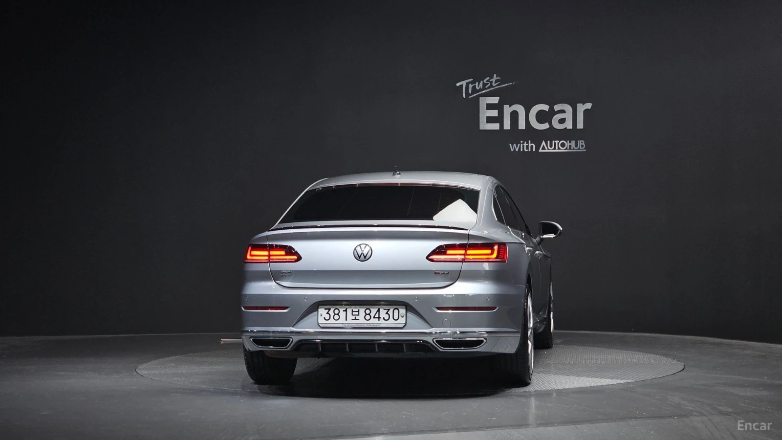 VW Arteon R-LINE - PRESTIGE - МАСАЖ - ДИСТРОНИК -ОБДУХ- ФУЛЛ, снимка 4 - Автомобили и джипове - 56103131