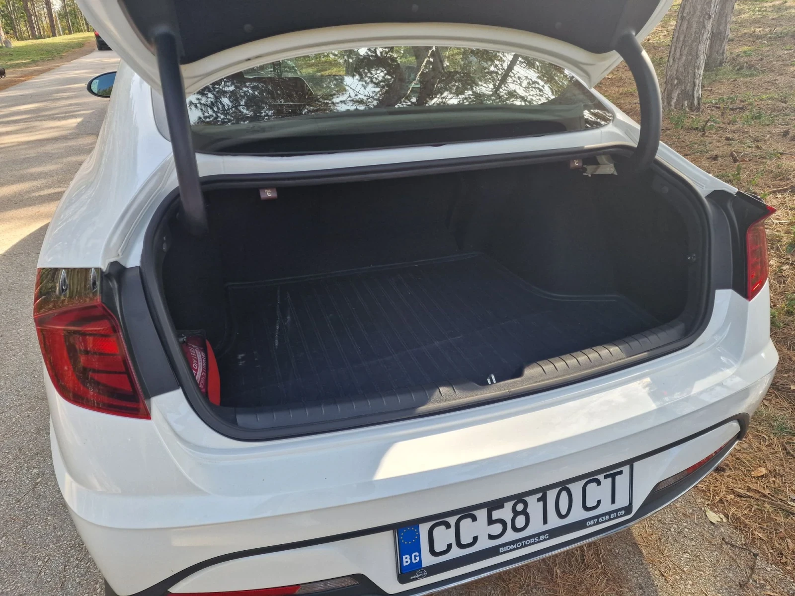 Hyundai Sonata 2.0 (Hydrid), снимка 10 - Автомобили и джипове - 56456231