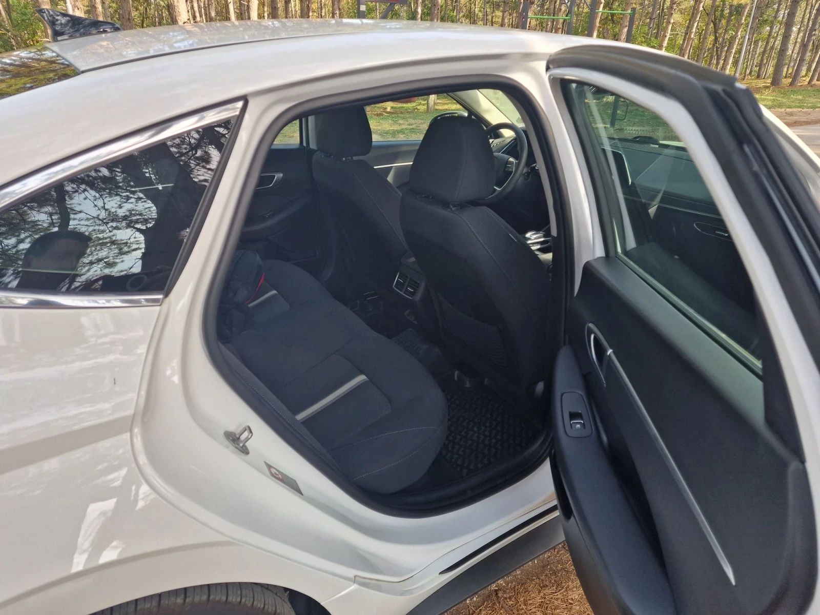 Hyundai Sonata 2.0 (Hydrid), снимка 7 - Автомобили и джипове - 56456231