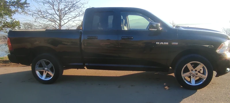 Dodge RAM 1500 5, 7 HEMI, снимка 3 - Автомобили и джипове - 48815263