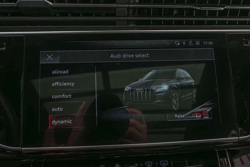 Audi SQ7 4.0TDI/Virtual/Обдухване/Distronic/6+ 1, снимка 12 - Автомобили и джипове - 49486264