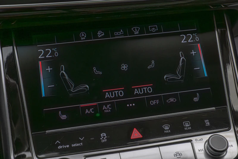 Audi SQ7 4.0TDI/Virtual/Обдухване/Distronic/6+ 1, снимка 10 - Автомобили и джипове - 49486264