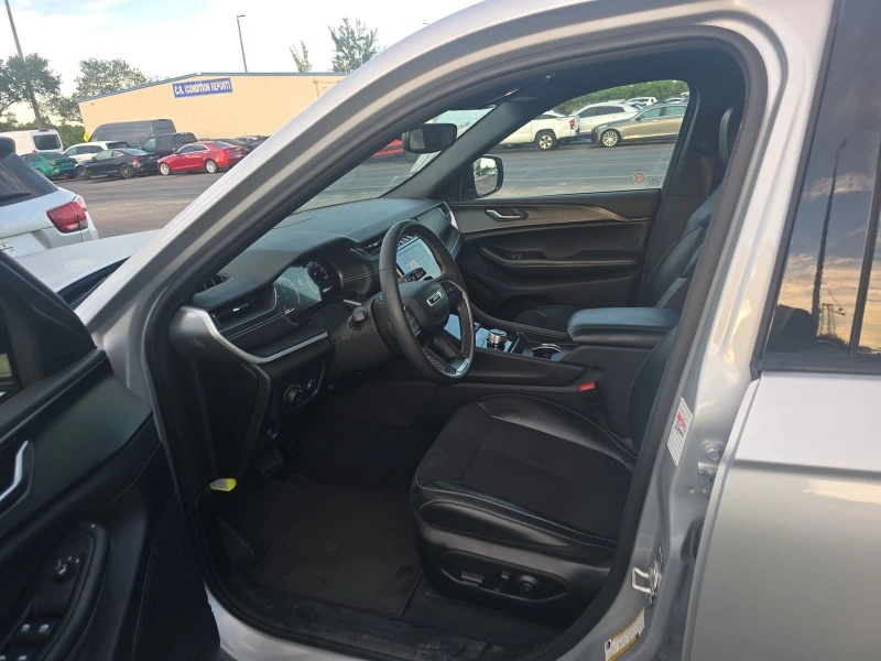 Jeep Grand cherokee Altitude, снимка 10 - Автомобили и джипове - 52486268