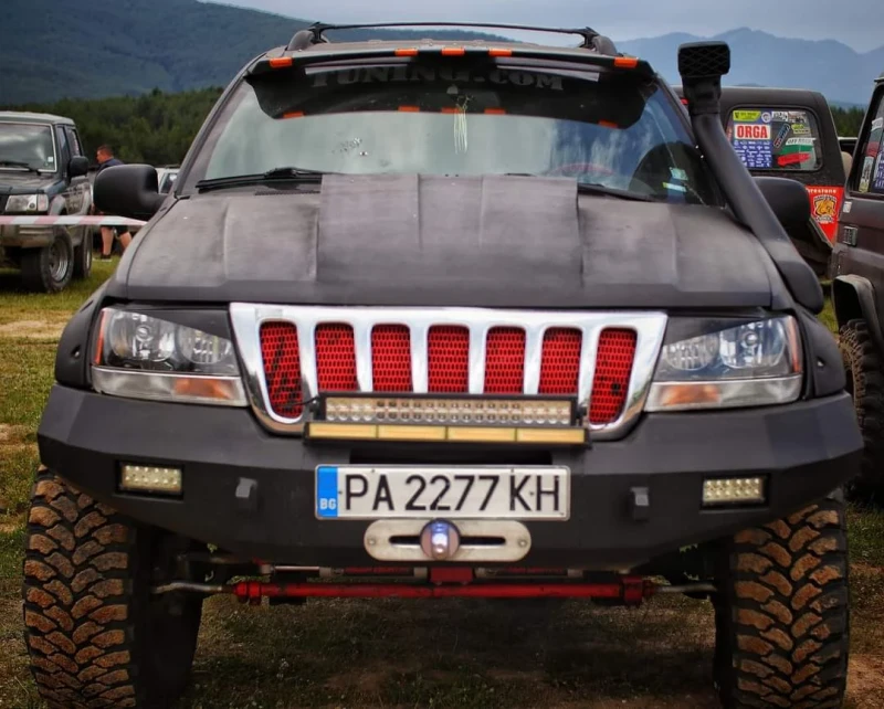 Jeep Grand cherokee, снимка 3 - Автомобили и джипове - 52541389