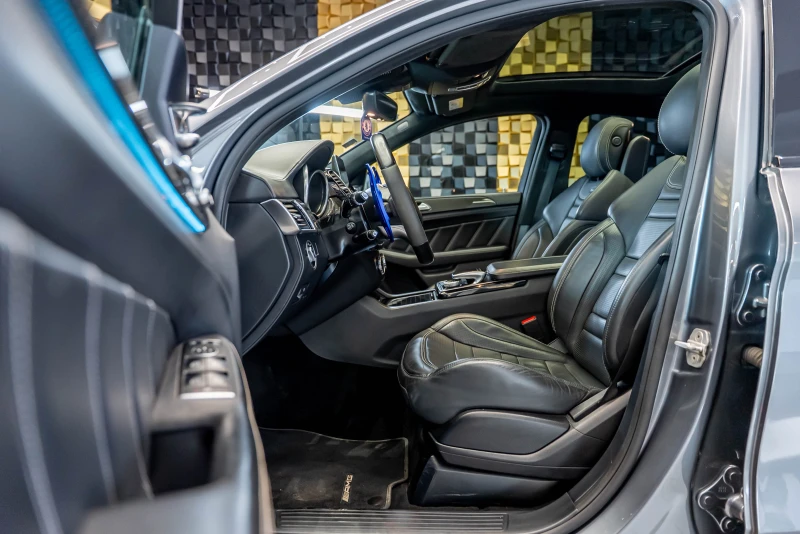 Mercedes-Benz GLE 63 S AMG Coupe 4MATIC, снимка 8 - Автомобили и джипове - 52722784