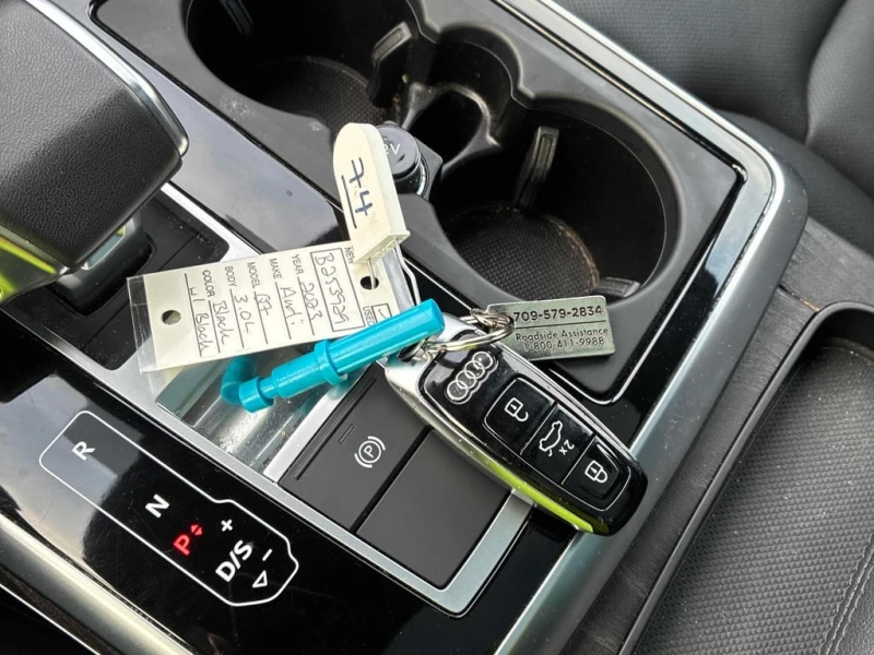 Audi Q7 * Progressiv * CARFAX * БЕЗ ПЪРВОНАЧАЛНА ВНОСКА, снимка 16 - Автомобили и джипове - 52931086