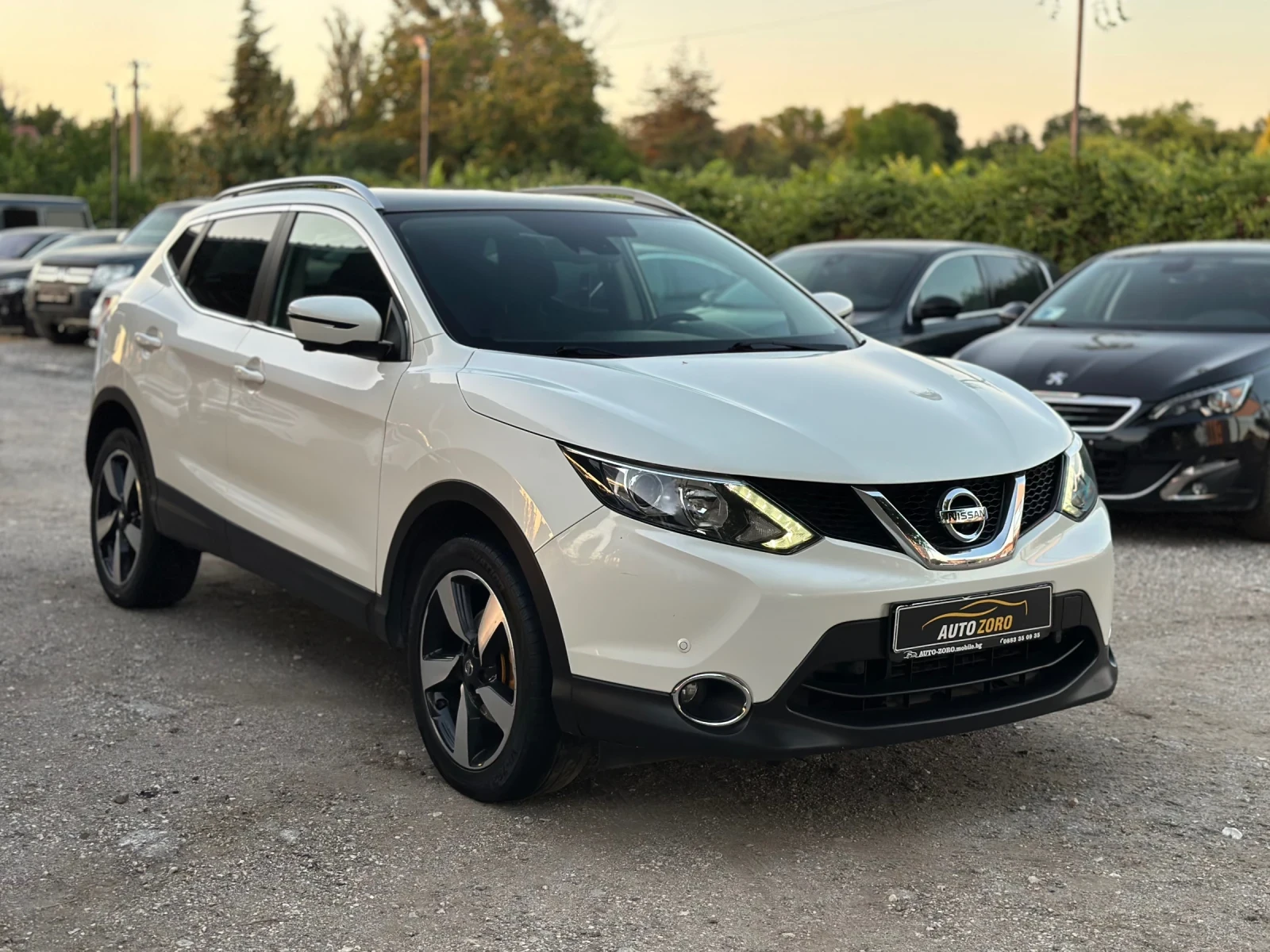 Nissan Qashqai 1.5DCI* TEKNA* ПАНОРАМА* 360КАМЕРИ* БЯЛА ПЕРЛА - изображение 2