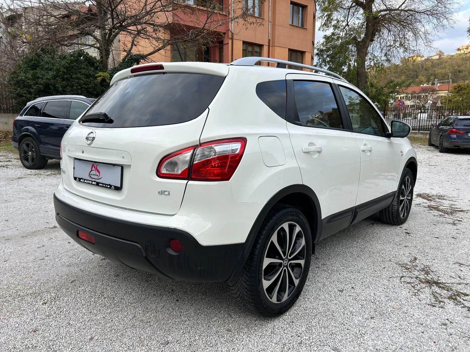 Nissan Qashqai N-TEC * FACELIFT * 4x4 * АВТОМАТИК * 360 CAMERA - изображение 7