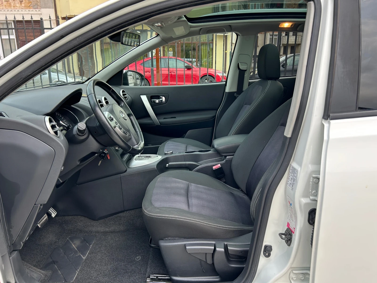 Nissan Qashqai N-TEC * FACELIFT * 4x4 * АВТОМАТИК * 360 CAMERA - изображение 9