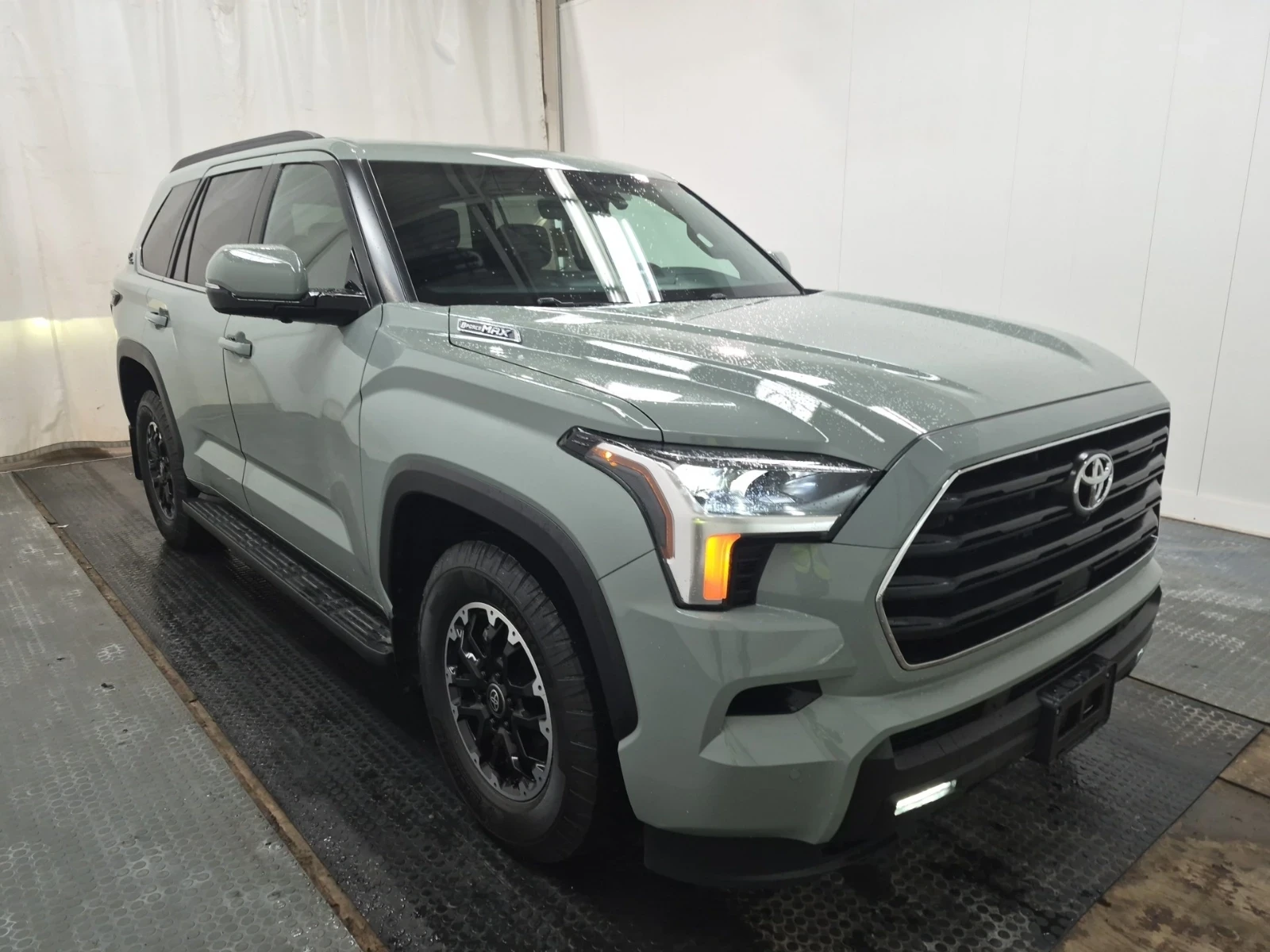 Toyota Sequoia TRD OFF ROAD * ���� * ���� �� �������� *  | Mobile.bg � ����������� 3