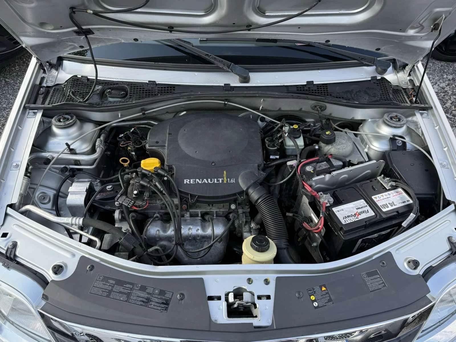 Dacia Logan, снимка 8 - Автомобили и джипове - 54554297