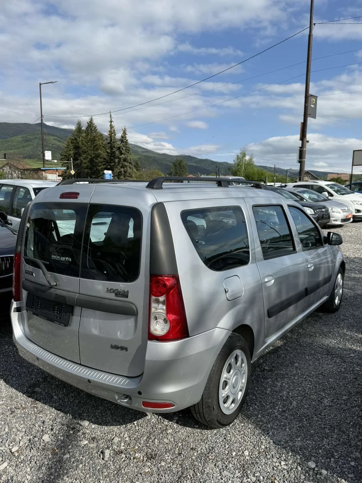 Dacia Logan, снимка 5 - Автомобили и джипове - 54554297
