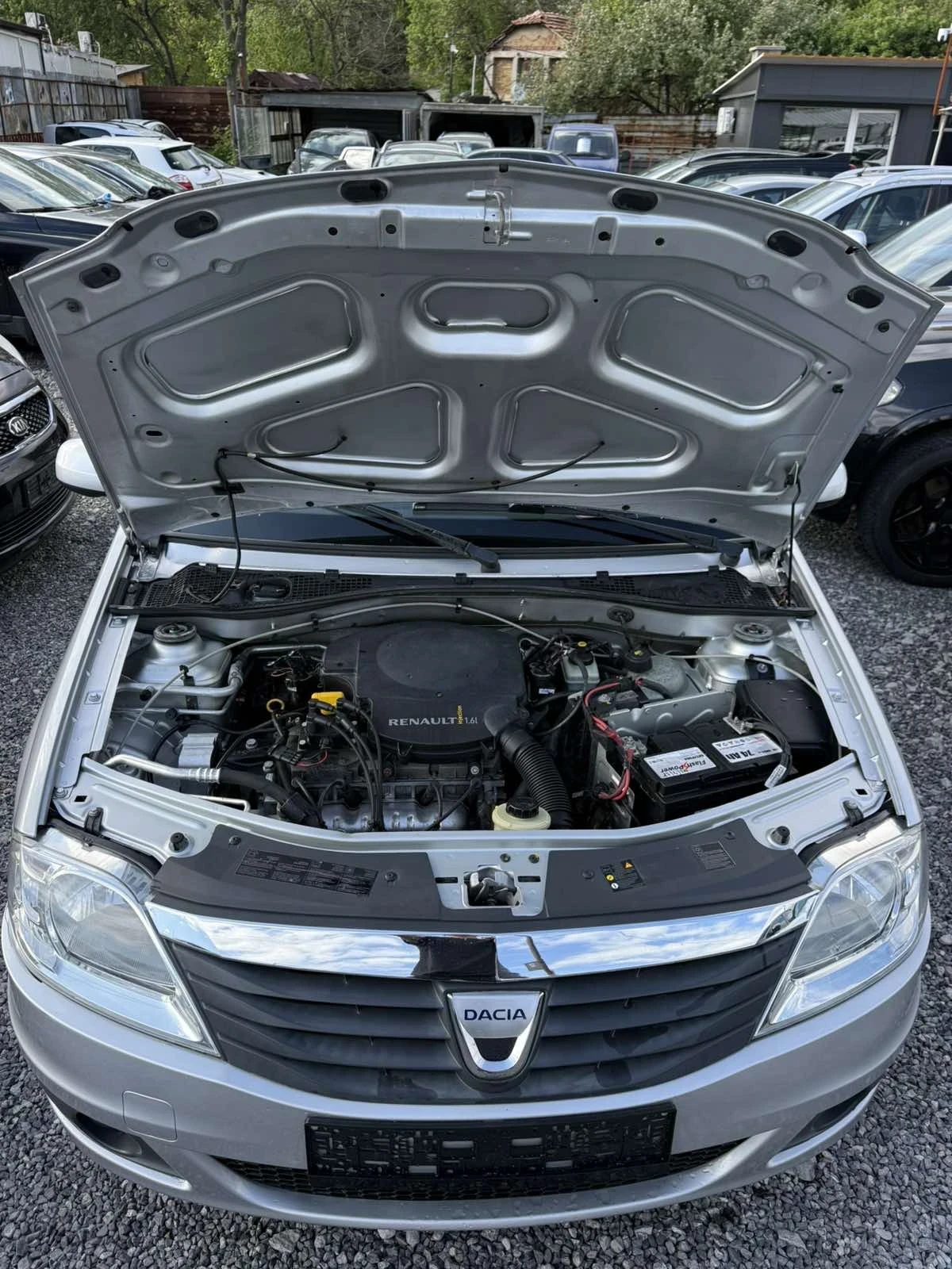 Dacia Logan, снимка 7 - Автомобили и джипове - 54554297